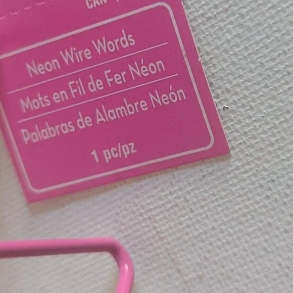 NWT Pink Wire 3D 'OMG' Retro Sign Summer 70s Home Table Decor Michael's Ashland - Picture 5 of 7